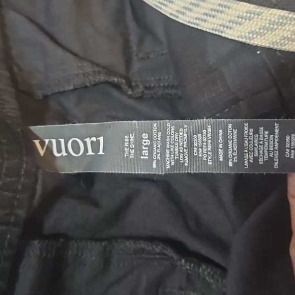 Vuori Women's Ripstop Shorts Black Camo Size L - Picture 12 of 12